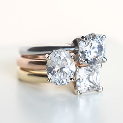 24 Simple Engagement Rings with Perfect Minimalist Style